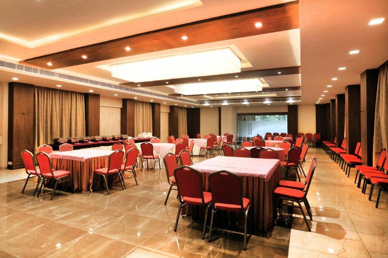 The Park Residency Hotell Ahmedabad Eksteriør bilde