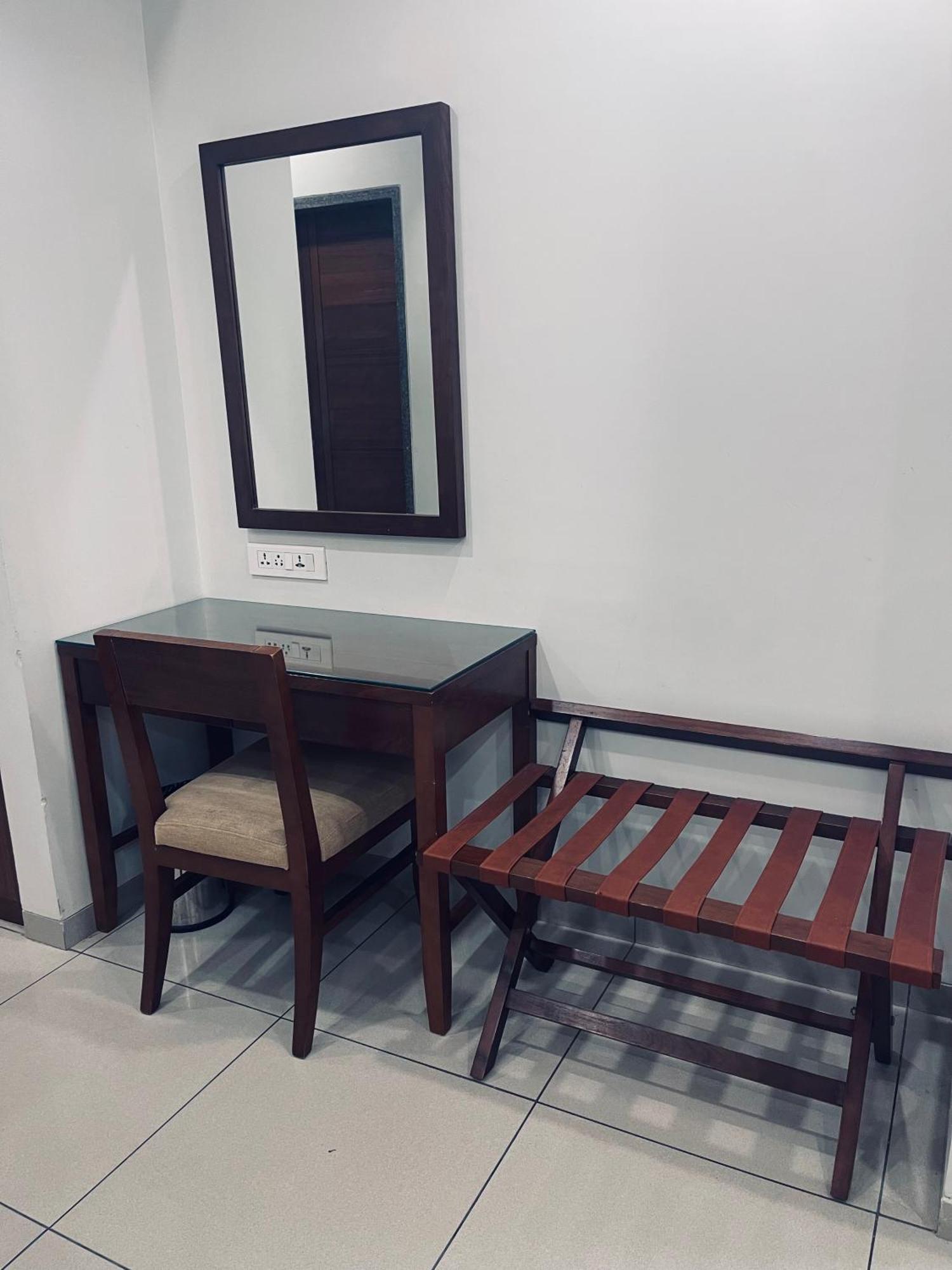 The Park Residency Hotell Ahmedabad Eksteriør bilde
